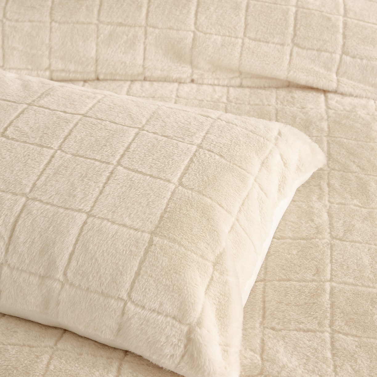 Bộ Chăn Ga Gối Nhung Sữa & Lông Thỏ Giả Ca Rô – Bộ Chăn Ga Gối Jacquard 3 Chiếc Mềm Mại